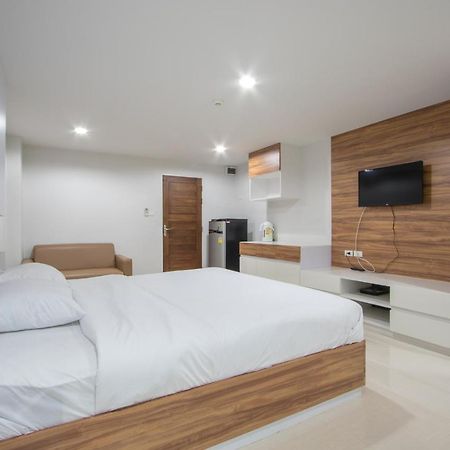 The Seasons Aparthotel Pathum Thani Ngoại thất bức ảnh