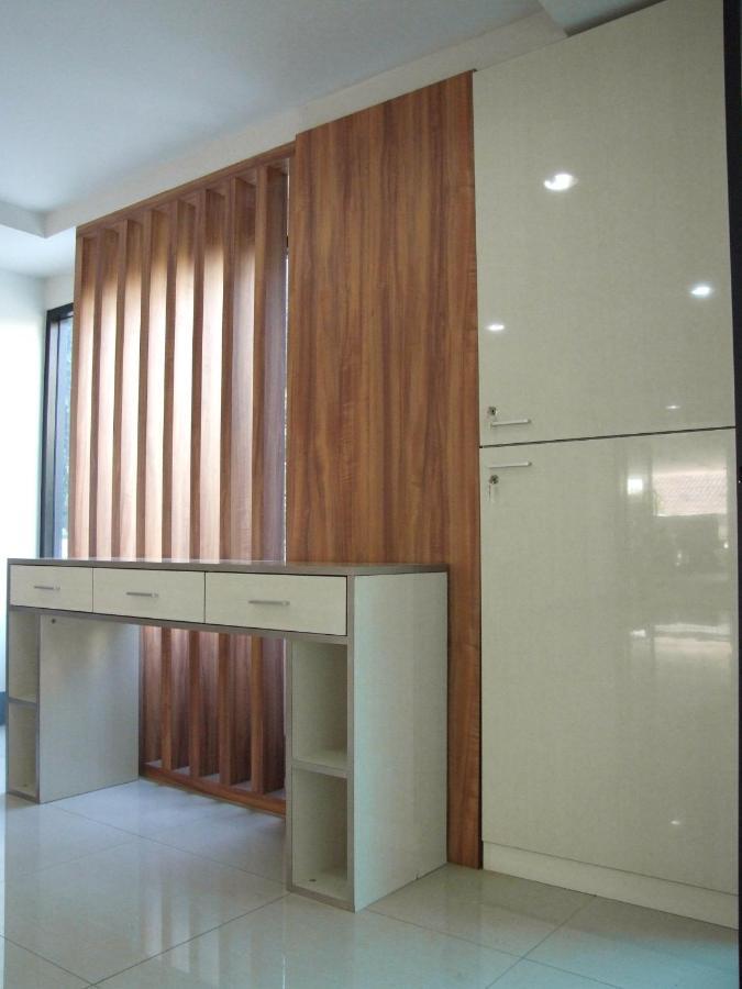 The Seasons Aparthotel Pathum Thani Ngoại thất bức ảnh